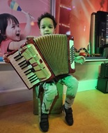 IJzersterke Muziekids Man op Accordeon !